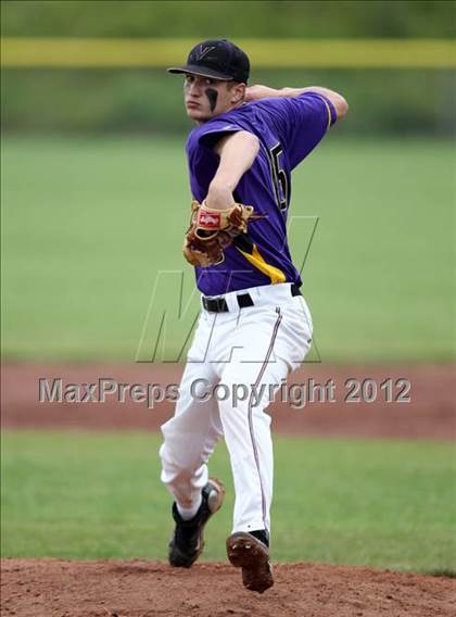 Thumbnail 3 in Haldane vs. Voorheesville (NYSPHSAA Class C Semifinal) photogallery.