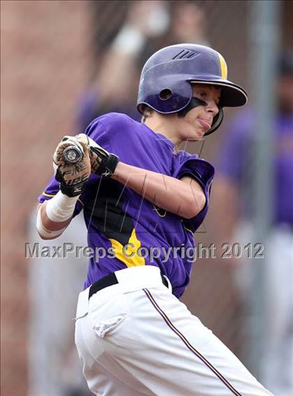 Thumbnail 1 in Haldane vs. Voorheesville (NYSPHSAA Class C Semifinal) photogallery.