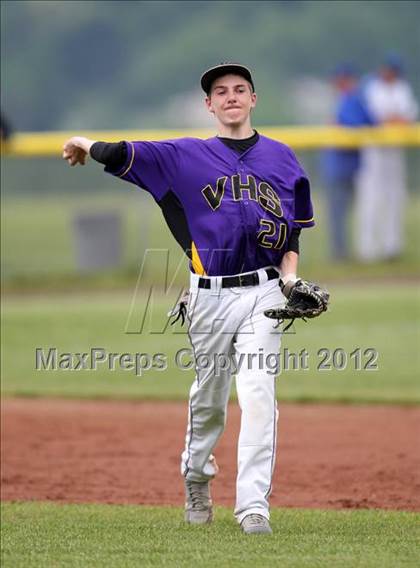 Thumbnail 1 in Haldane vs. Voorheesville (NYSPHSAA Class C Semifinal) photogallery.