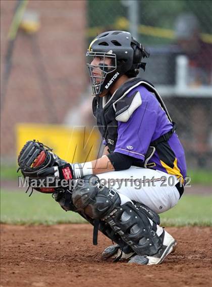 Thumbnail 3 in Haldane vs. Voorheesville (NYSPHSAA Class C Semifinal) photogallery.