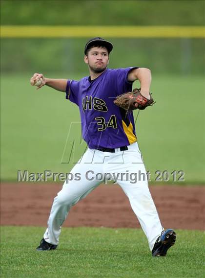 Thumbnail 3 in Haldane vs. Voorheesville (NYSPHSAA Class C Semifinal) photogallery.