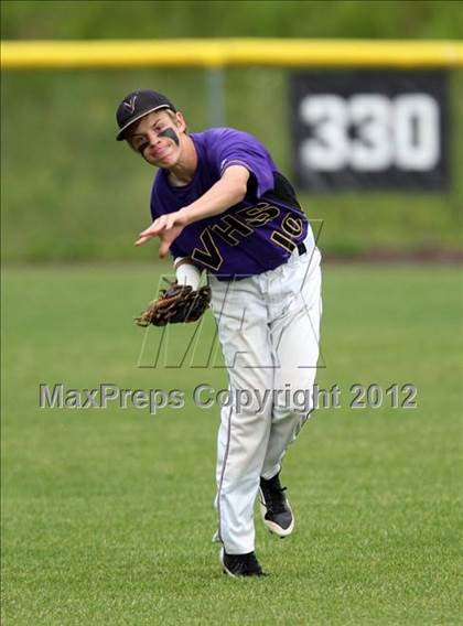 Thumbnail 1 in Haldane vs. Voorheesville (NYSPHSAA Class C Semifinal) photogallery.
