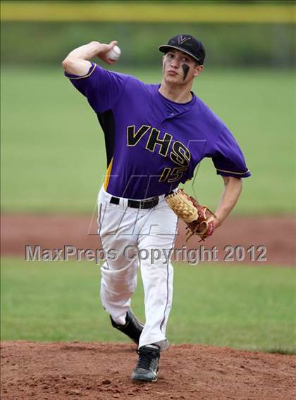 Thumbnail 1 in Haldane vs. Voorheesville (NYSPHSAA Class C Semifinal) photogallery.