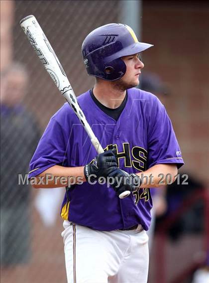 Thumbnail 2 in Haldane vs. Voorheesville (NYSPHSAA Class C Semifinal) photogallery.