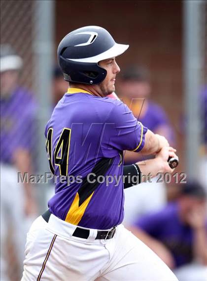 Thumbnail 1 in Haldane vs. Voorheesville (NYSPHSAA Class C Semifinal) photogallery.
