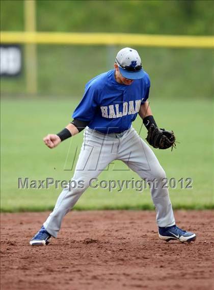 Thumbnail 2 in Haldane vs. Voorheesville (NYSPHSAA Class C Semifinal) photogallery.