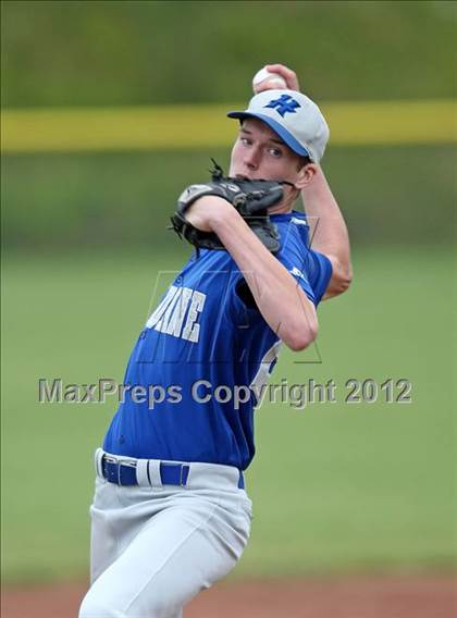 Thumbnail 1 in Haldane vs. Voorheesville (NYSPHSAA Class C Semifinal) photogallery.