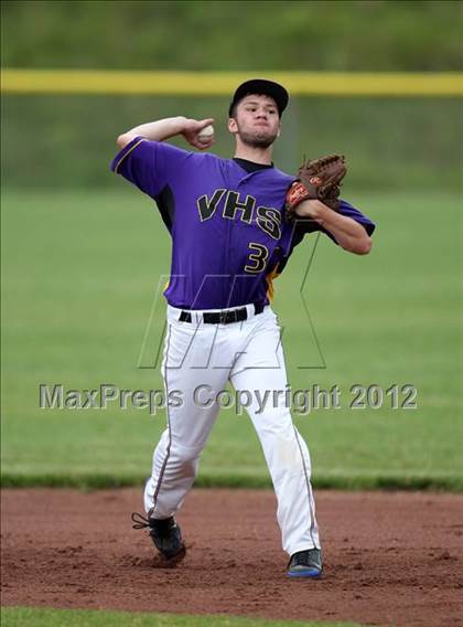 Thumbnail 2 in Haldane vs. Voorheesville (NYSPHSAA Class C Semifinal) photogallery.