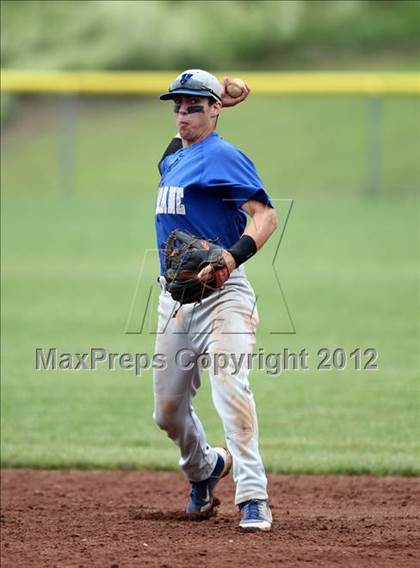 Thumbnail 1 in Haldane vs. Voorheesville (NYSPHSAA Class C Semifinal) photogallery.