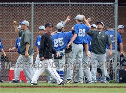 Thumbnail 1 in Haldane vs. Voorheesville (NYSPHSAA Class C Semifinal) photogallery.