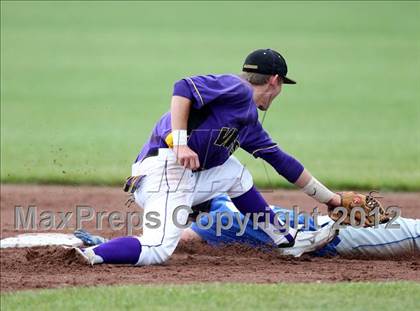 Thumbnail 1 in Haldane vs. Voorheesville (NYSPHSAA Class C Semifinal) photogallery.