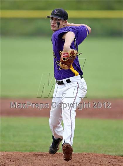 Thumbnail 2 in Haldane vs. Voorheesville (NYSPHSAA Class C Semifinal) photogallery.