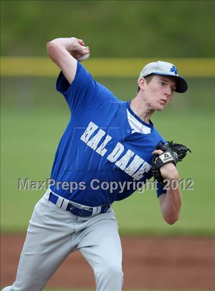 Thumbnail 3 in Haldane vs. Voorheesville (NYSPHSAA Class C Semifinal) photogallery.
