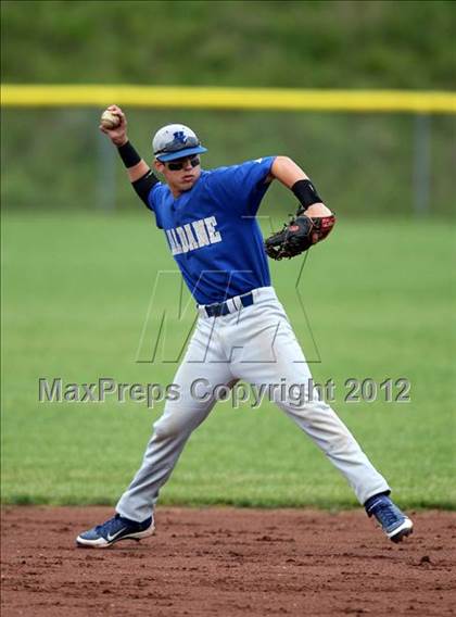 Thumbnail 2 in Haldane vs. Voorheesville (NYSPHSAA Class C Semifinal) photogallery.