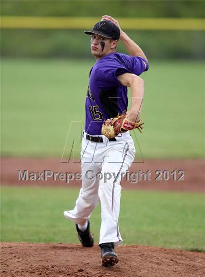 Thumbnail 3 in Haldane vs. Voorheesville (NYSPHSAA Class C Semifinal) photogallery.