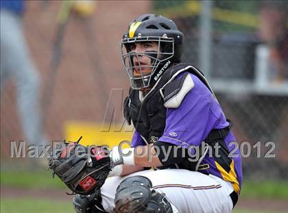 Thumbnail 2 in Haldane vs. Voorheesville (NYSPHSAA Class C Semifinal) photogallery.
