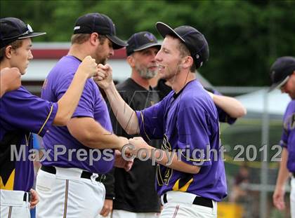 Thumbnail 1 in Haldane vs. Voorheesville (NYSPHSAA Class C Semifinal) photogallery.