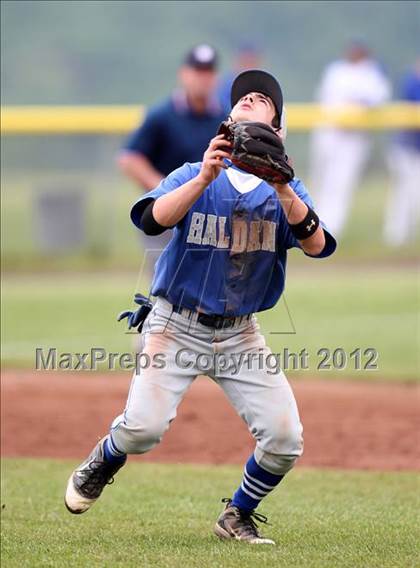 Thumbnail 1 in Haldane vs. Voorheesville (NYSPHSAA Class C Semifinal) photogallery.