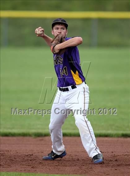 Thumbnail 1 in Haldane vs. Voorheesville (NYSPHSAA Class C Semifinal) photogallery.