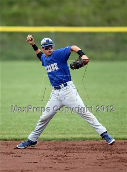 Thumbnail 1 in Haldane vs. Voorheesville (NYSPHSAA Class C Semifinal) photogallery.