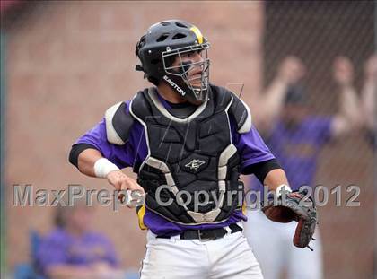 Thumbnail 1 in Haldane vs. Voorheesville (NYSPHSAA Class C Semifinal) photogallery.