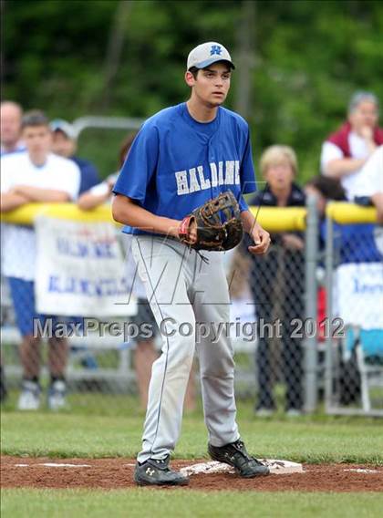 Thumbnail 1 in Haldane vs. Voorheesville (NYSPHSAA Class C Semifinal) photogallery.