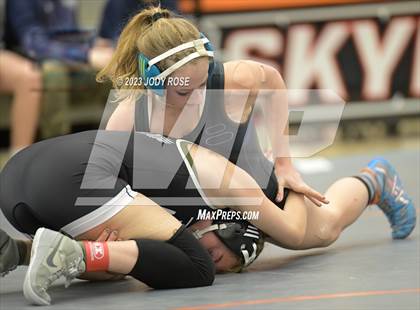 Thumbnail 2 in UHSAA 6A Divisionals photogallery.