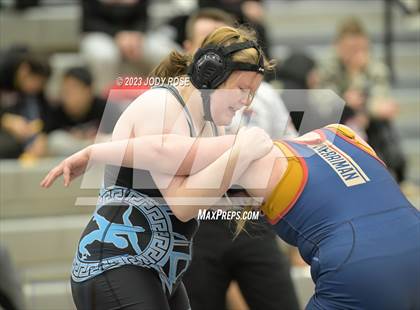 Thumbnail 3 in UHSAA 6A Divisionals photogallery.