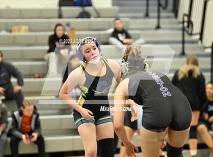 Thumbnail 1 in UHSAA 6A Divisionals photogallery.
