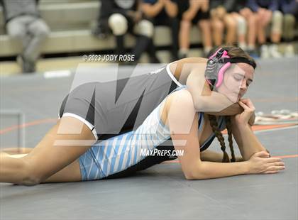Thumbnail 3 in UHSAA 6A Divisionals photogallery.