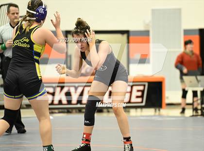 Thumbnail 2 in UHSAA 6A Divisionals photogallery.