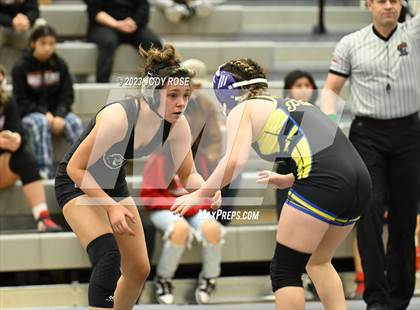 Thumbnail 3 in UHSAA 6A Divisionals photogallery.