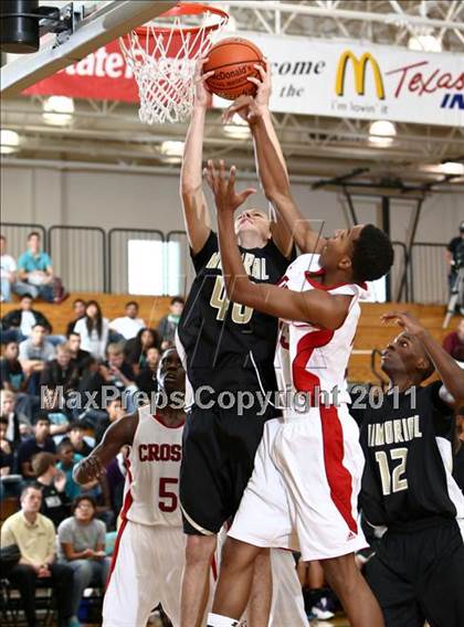 Thumbnail 2 in Pasadena Memorial vs Crosby (Mc Donald's Texas Invitational) photogallery.