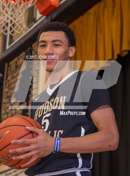 Thumbnail 1 in Hudson Catholic (Preseason Early Contenders Photo Shoot)  photogallery.