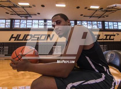 Thumbnail 2 in Hudson Catholic (Preseason Early Contenders Photo Shoot)  photogallery.