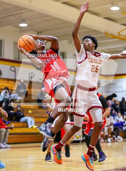 Thumbnail 1 in Seventy-First @ Douglas Byrd photogallery.