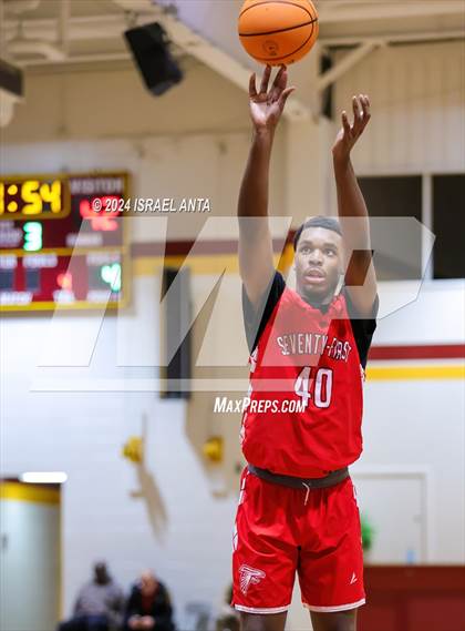 Thumbnail 2 in Seventy-First @ Douglas Byrd photogallery.