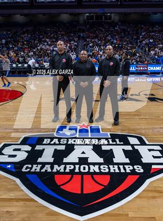 North Crowley @ Brennan (UIL 6A D1 Boys basketball Final)