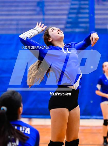 Thumbnail 3 in McCallum @ Anderson photogallery.