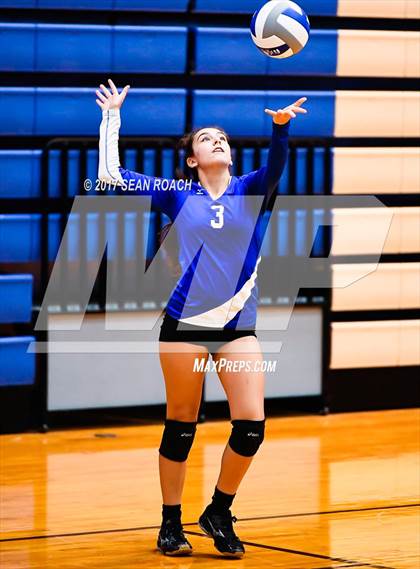 Thumbnail 3 in McCallum @ Anderson photogallery.