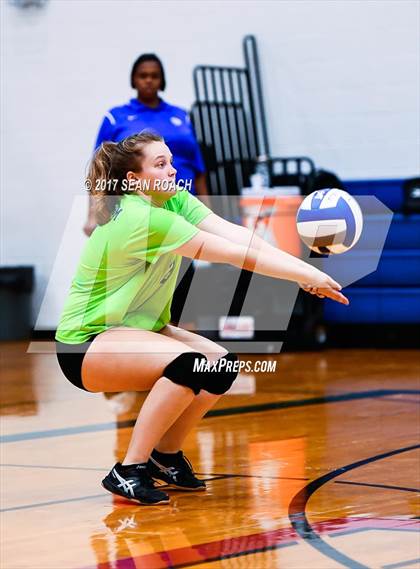 Thumbnail 3 in McCallum @ Anderson photogallery.
