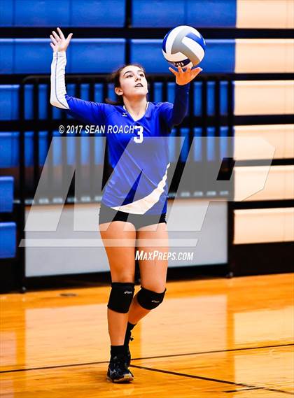 Thumbnail 2 in McCallum @ Anderson photogallery.
