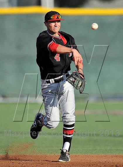 Thumbnail 2 in Hart @ Mater Dei (Boras Classic - South Bracket) photogallery.