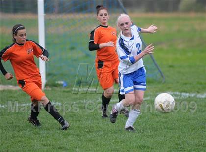 Thumbnail 3 in Mt. Vernon vs Freeburg (Harrisburg Tournament) photogallery.