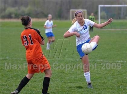 Thumbnail 3 in Mt. Vernon vs Freeburg (Harrisburg Tournament) photogallery.