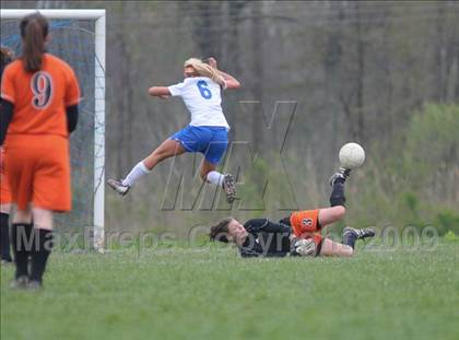 Thumbnail 2 in Mt. Vernon vs Freeburg (Harrisburg Tournament) photogallery.