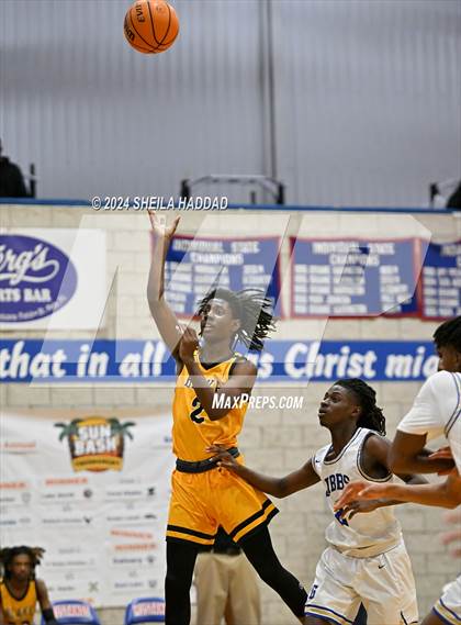 Thumbnail 3 in Blake vs Gibbs (Sun Bash Tampa) photogallery.