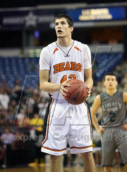 Thumbnail 2 in Liberty Ranch vs Summerville (CIF SJS D4 Final) photogallery.
