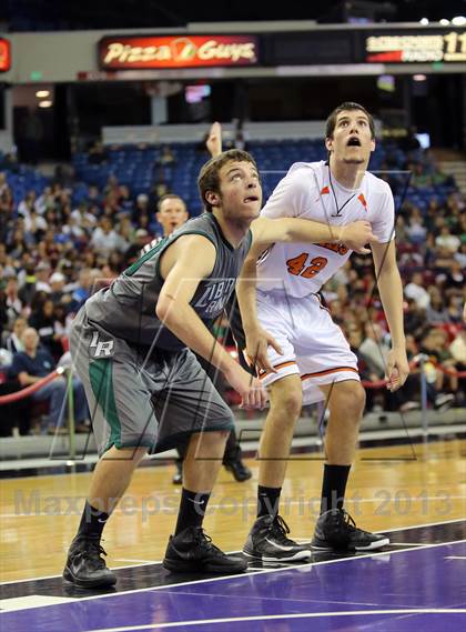 Thumbnail 2 in Liberty Ranch vs Summerville (CIF SJS D4 Final) photogallery.