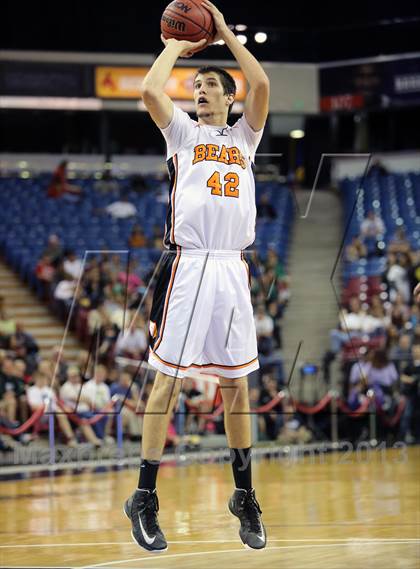 Thumbnail 1 in Liberty Ranch vs Summerville (CIF SJS D4 Final) photogallery.